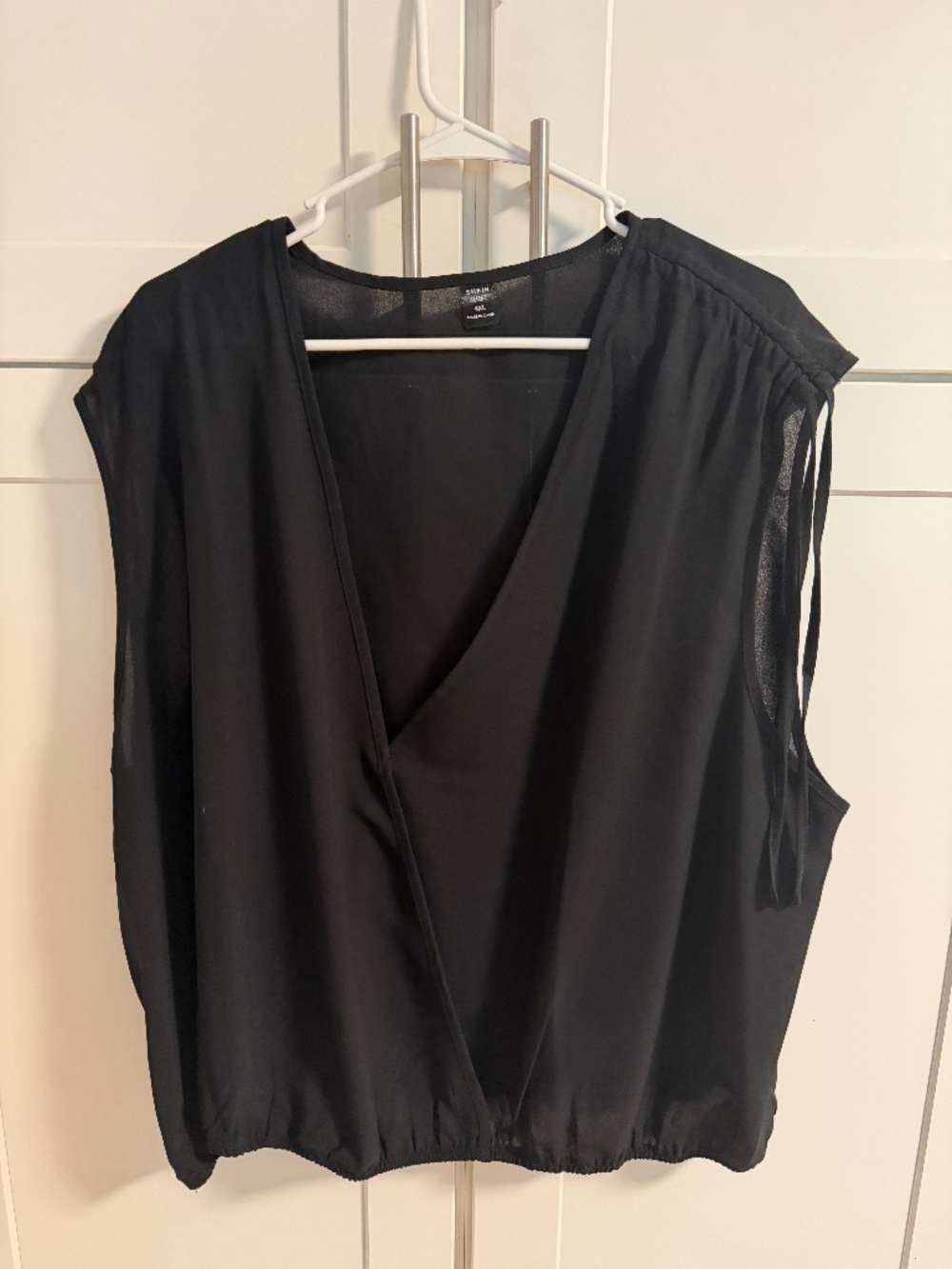 SHEIN Curve Black Surplice Blouse – 4XL